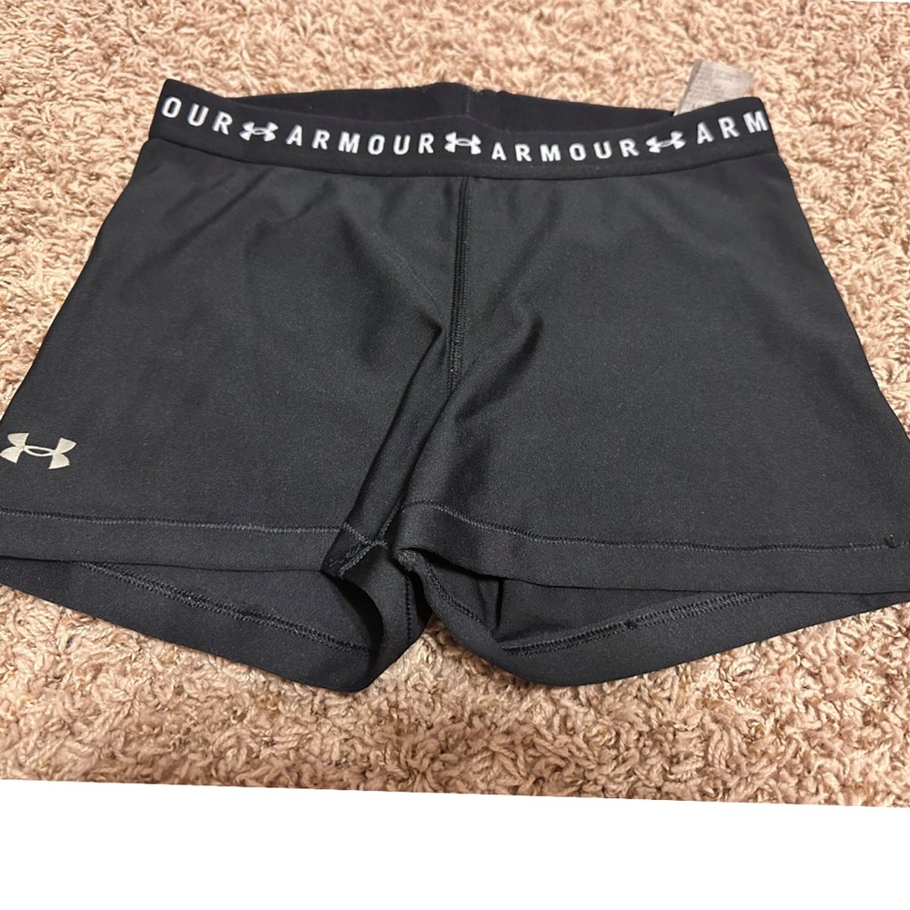 Under Armour Women's Black Bike Shorts 3” inseam size medium